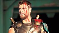 Chris Hemsworth saat berperan menjadi Thor (E!)