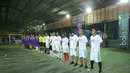 Futsal antara eks Timnas dan Tim Selebriti berlangsung selama 2 x 15 menit. Tim selebriti yang ungggul lebih dulu harus mengakui kehebatan eks pemain Timnas dalam mengolah si kulit bundar dengan skor 9-6. (Nurwahyunan/Bintang.com)