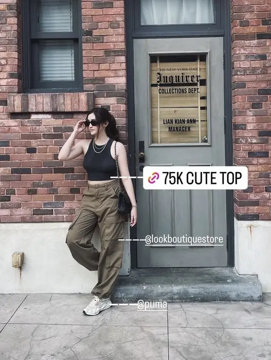 Ranty mengenakan Tank Top hitam, yang pun men spill harganya yaitu hanya Rp75 ribuan. Atasan tersebut dipadukan celana cargo warna hijau dan sneakers dari Puma. [@rantymaria]