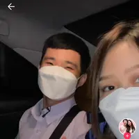Gaya Jess No Limit dan Sisca Kohl pakai seragam SMA Thailand saat bulan madu di Bangkok (Foto: TikTok @siscakohl)