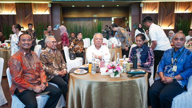 Plt Kepala Otorita IKN sekaligus Menteri PUPR Basuki Hadimuljono dalam acara Pembahasan Lahan Potensial sesuai dengan Peminatan Investasi Para Calon Pelaku Usaha Pelopor IKN. (Dok Otorita IKN)
