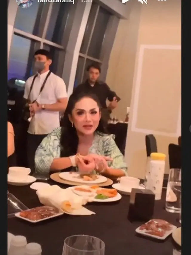Anang Hermansyah dan Ashanty menggelar acara buka puasa bersama (Foto: Instagram @fairuzarafiq)