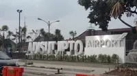 Bandara Adisucipto Yogyakarta menggunakan bahasa Jawa untuk mengumumkan informasi (Liputan6.com / Switzy Sabandar) 