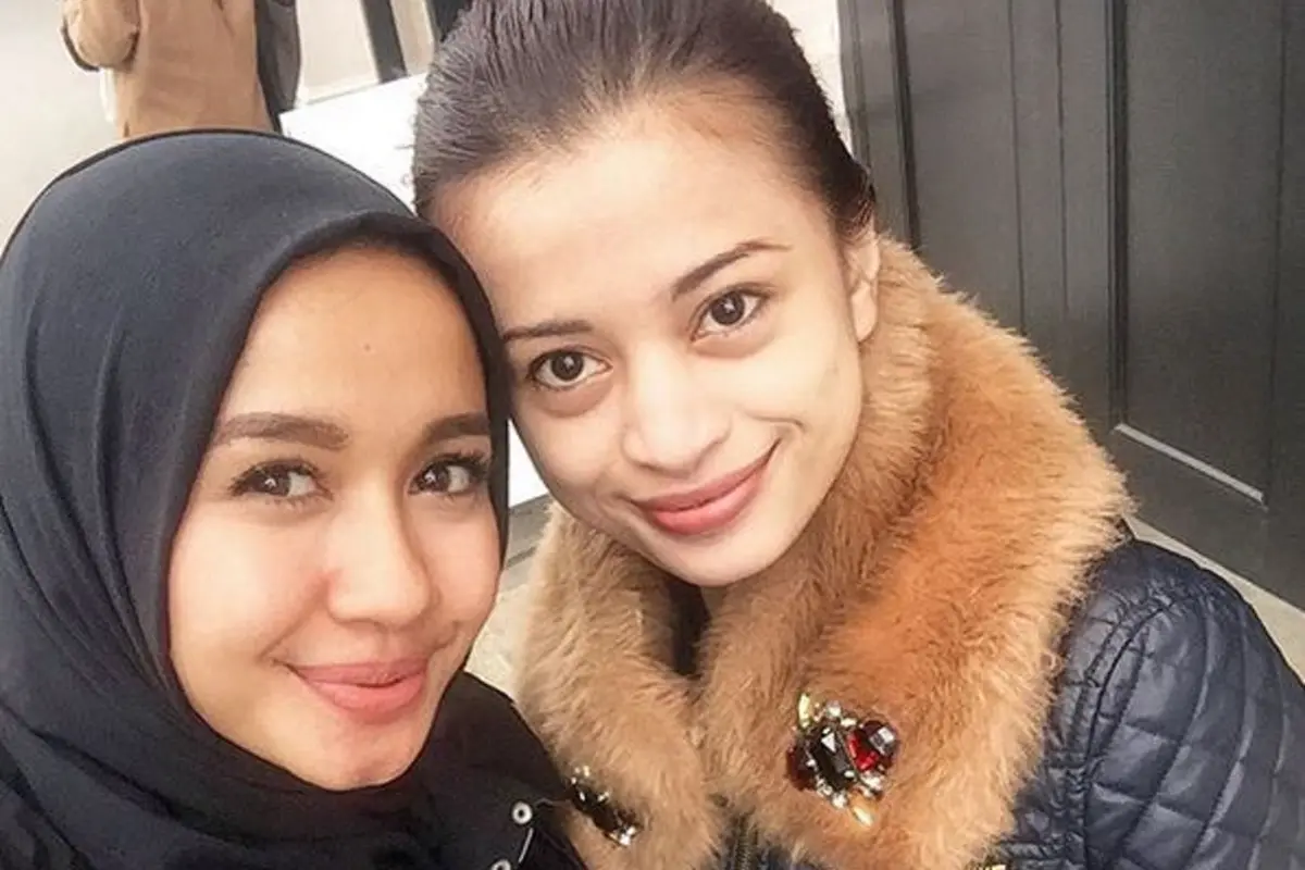 Laudya Cynthia Bella dan Angie Julia