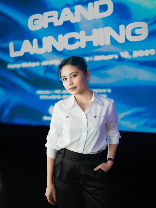 Kecintaan Prilly Latucosina akan dunia laut tak berhenti dengan membeli Yatch pribadi. Melainkan juga dijadikan unit bisnis baru [@prillylatuconsina96]