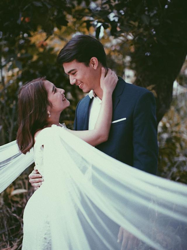 Menikah 10 Februari, Ini 6 Potret Mesra Prilly Latuconsina dan Jeff Smith