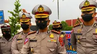 Direktur Lalu Lintas Polda Riau Komisaris Besar Firman Darmansyah saat memberikan himbauan aman soal mudik lebaran. (Liputan6.com/M Syukur)