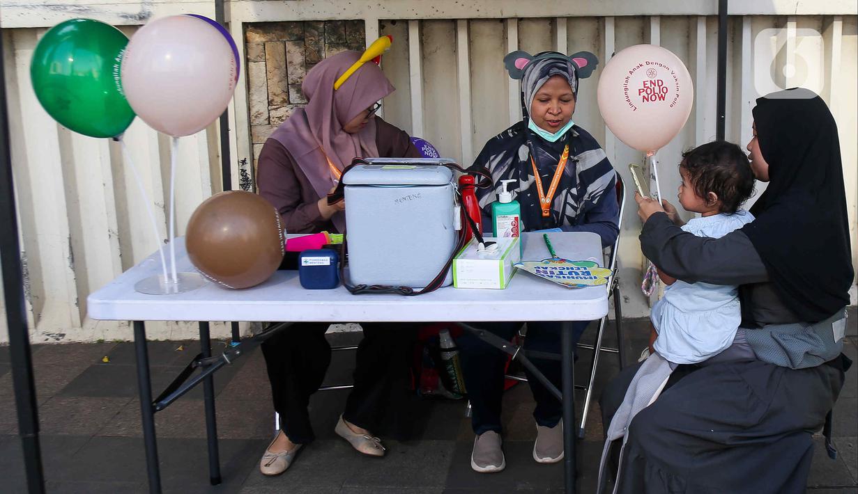 Program ini bertujuan untuk melindungi anak-anak dari ancaman penyakit polio yang dapat menyebabkan kelumpuhan permanen. (Liputan6.com/Herman Zakharia)