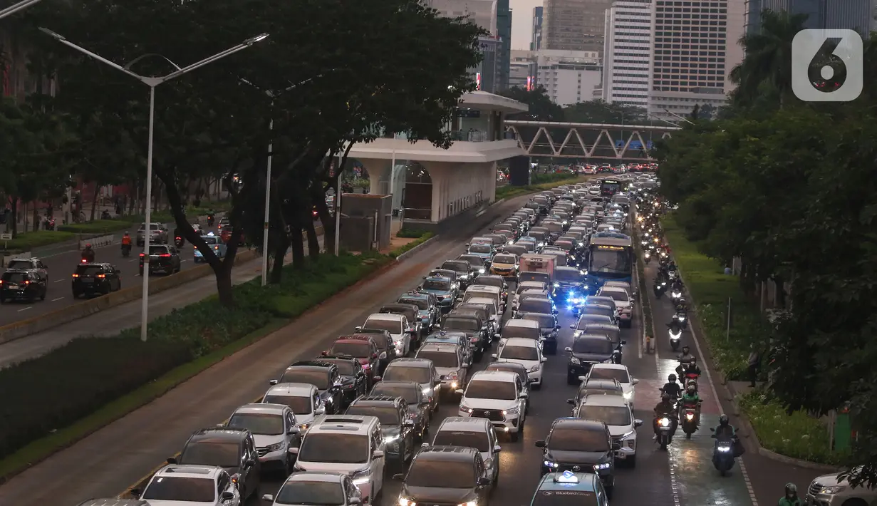 Sebelumnya, usulan terkait aturan ganjil genap ini disampaikan Ketua Komisi D Bidang Pembangunan DPRD DKI Jakarta Ida Mahmudah. (Liputan6.com/Angga Yuniar)