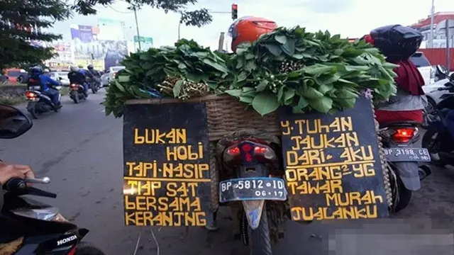 6 Tulisan di Papan Jualan Pakai Bahasa Arab Ini Bikin Geleng Kepala