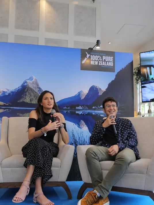 Nadine Chandrawinata dan Dimas Anggara