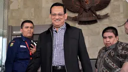 Didik tyang mengenakan jaket hitam saat bertandang ke KPK tak mau berkomentar lebih jauh terkait kasus yang membelitnya, Jakarta, Kamis (9/10/2014) (Liputan6.com/Miftahul Hayat)
