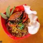 Mi Aceh, makanan pedas khas Indonesia yang bisa bikin ketagihan. (dok. Instagram @mieacehmeuboh/