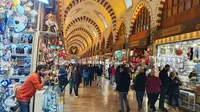 Laporan Liputan6.com dari Turki: Menjelajahi Spice Bazaar, Surga Rempah di Jantung Istanbul
