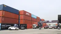 Pelabuhan darat umum Cikarang Dry Port milik PT Jababeka Tbk yang berlokasi di Kota Jababeka Cikarang, baru saja menjadi tempat ekspor perdana Chery Motor Indonesia.