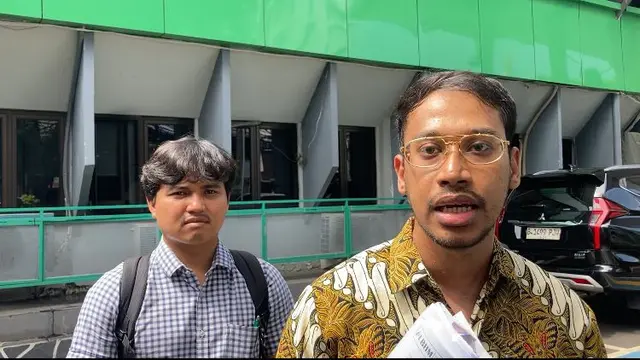 Maruf Bajammal, kuasa hukum MAS (15), remaja yang membunuh ayah dan neneknya di rumahnya di kawasan Lebak Bulus, Jakarta Selatan. (Merdeka.com/Nur Habibie)