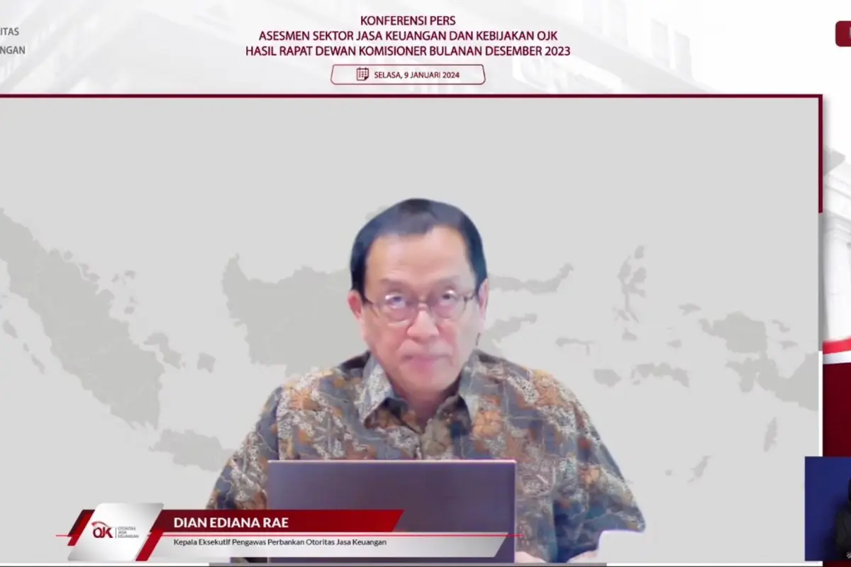 Kepala Eksekutif Pengawas Perbankan OJK Dian Ediana Rae dalam RDK Bulanan November 2023 secara virtual, Selasa (9/1/2024). (Tira/Liputan6.com)