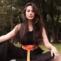 Pevita Pearce melakukan hal yang berbeda dalam kehidupan berkariernya. (instagram/pevpearce)