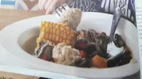Hidangan Sop Bakso Ayam Jamur yang Nikmat