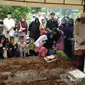 Pemakaman Abdullah Fithri Setiawan (Pramitha/Liputan6.com)
