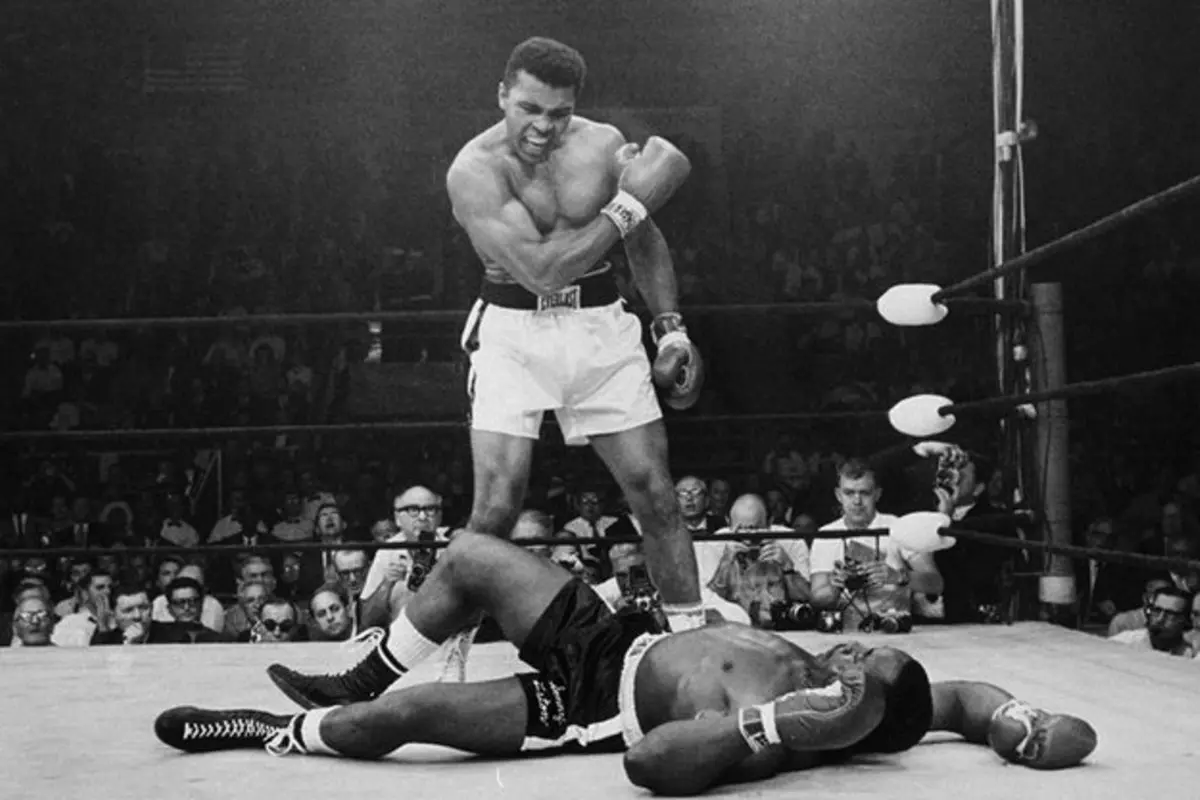 Petinju Legendaris Muhammad Ali Meninggal Dunia