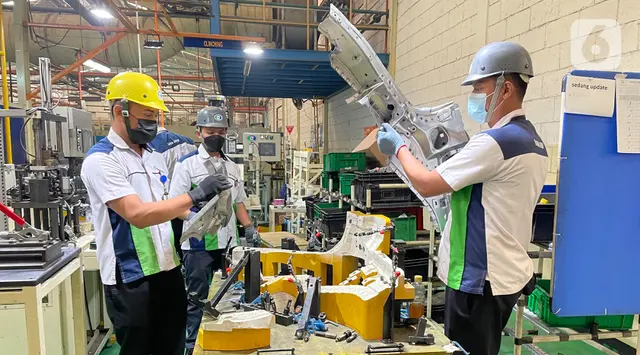 Dorong Industri Padat Karya dan Pangkas BUMN