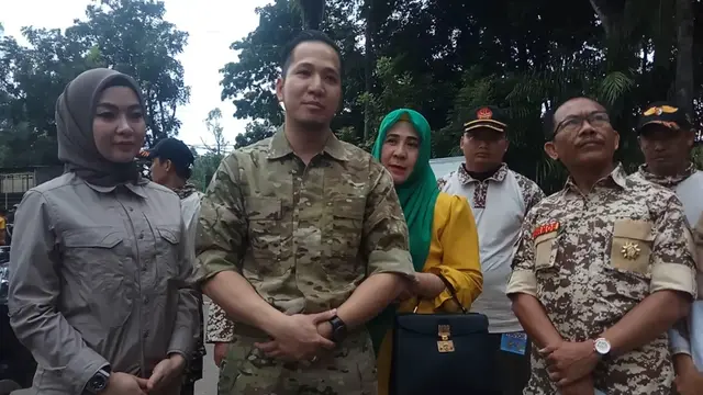 Reaksi Lucu Peserta Pilkada Serentak Sumsel Jalani Tes Kesehatan