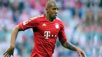 Bek Bayern Muenchen Jerome Boateng beraksi menghadapi Hertha Berlin dalam partai lanjutan Bundesliga di Allianz Arena, Munich, 15 Oktober 2011. AFP PHOTO/CHRISTOF STACHE