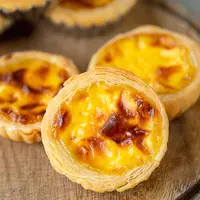 ilustrasi egg tart/peeraporn kwanprom/Shutterstock