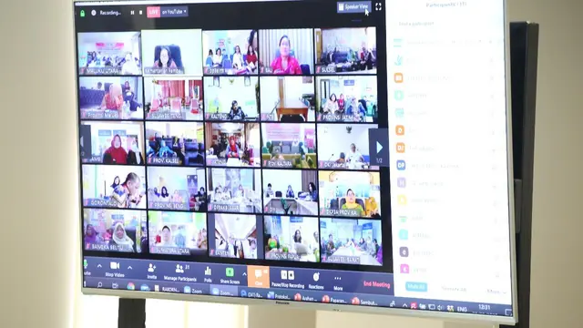 Menteri Pemberdayaan Perempuan dan Perlindungan Anak I Gusti Ayu Bintang melakukan video conference dengan 34 Kepala Dinas PPPA se-Indonesia.
