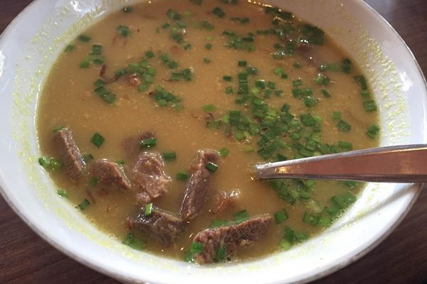 Empal Gentong 20rb/ copyright by Vemale.com