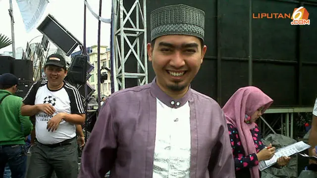 ustaz-solmed-nyengir-130206b.jpg