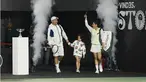 Saat memasuki lapangan, ribuan penonton yang menyaksikan Tiba Tiba Tenis langsung heboh menyambut kedatangan Wulan Guritno dn Gading Marten. Tampak pula, Gempita juga turut mendampingi sang ayah untuk memberikan dukungan.
(Liputan6.com/IG/@gadiiing)