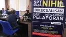 Petugas melayani masyarakat yang ingin melaporkan SPT di Kantor Direktorat Jenderal Pajak di Jakarta, Rabu (11/3/2020). Hingga 9 Maret 2020, pelaporan SPT pajak penghasilan (PPh) orang pribadi meningkat 34 persen jika dibandingkan pada tanggal yang sama tahun 2019. (Liputan6.com/Angga Yuniar)