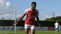 Chido Obi-Martin beraksi bersama Arsenal U-18. (Arsenal)