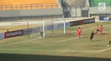 Timnas Malaysia U-16 memastikan diri melaju ke babak semifinal setelah mengalahkan timnas Laos, Selasa (7/8) di Gresik Jawa Timur.