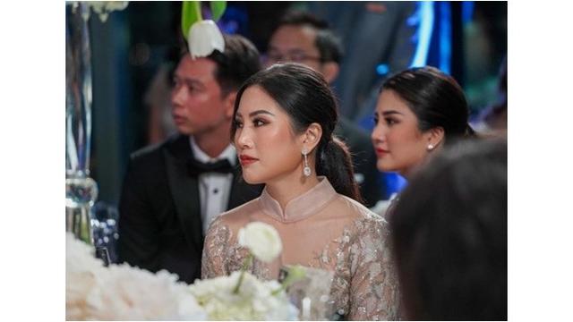 6 Potret Kevin Sanjaya dan Valencia Tanoe di Pernikahan Jessica Tanoe, Tampil Serasi