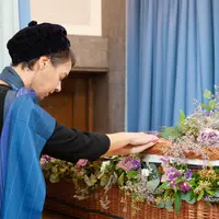 Ilustrasi mimpi melihat peti mati. /Copyright unsplash/ The Good Funeral Guide