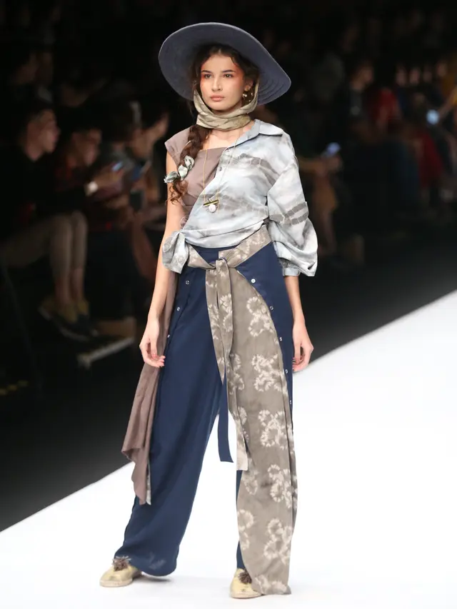 Humbang Shibori x Purana di JFW 2019