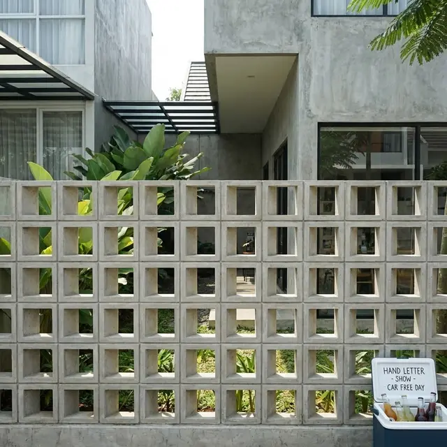 Model Pagar Rumah Beton Roster Berlubang Estetik Sirkulasi Udara