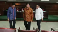 Nazaruddin bersama Andi Mallarangeng dan Anas Urbaningrum  bersaksi di Pengadilan Tipikor, Jakarta, Selasa (13/5/14).(Liputan6.com/Johan Tallo)