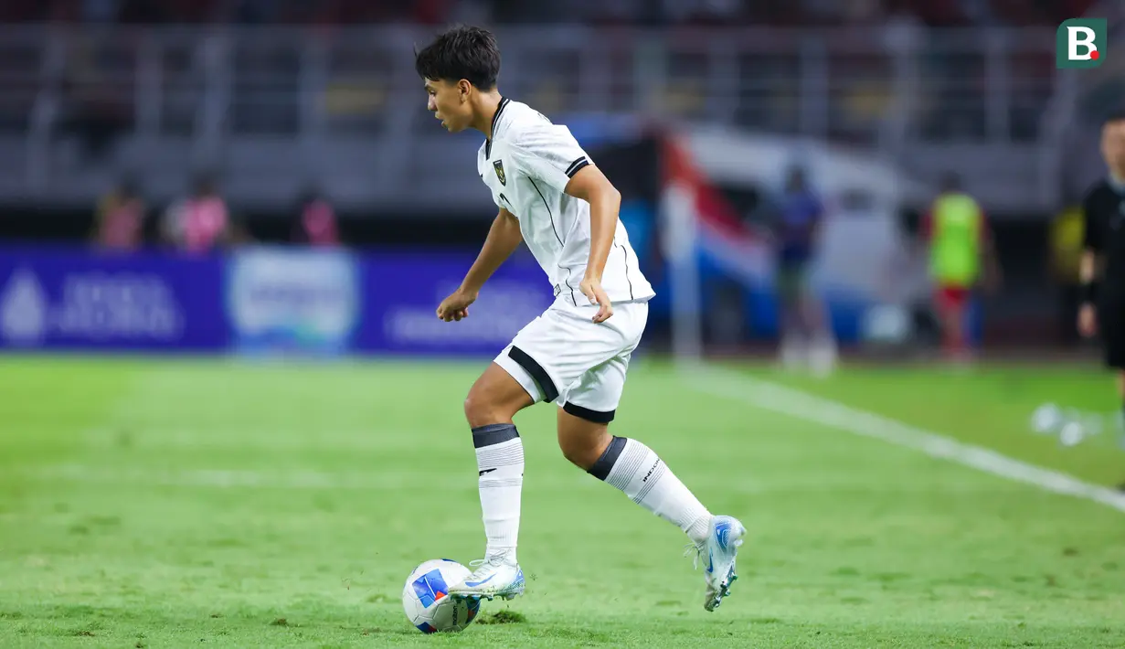 Meski laga berakhir tanpa gol, namun Adrian tampil mencolok sejak masuk sebagai pemain pengganti di menit ke-60 menggantikan Stefano Lilipaly. (Bola.com/Abdul Aziz)