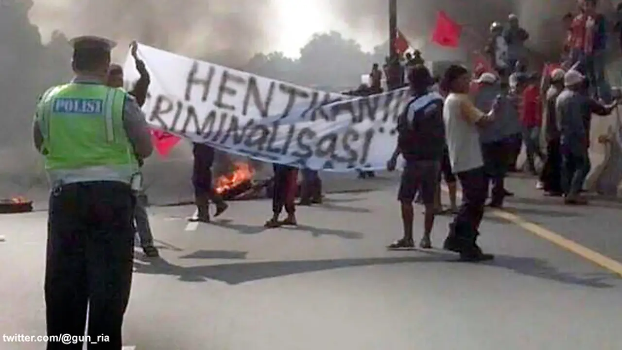 demo-cikampek4-130711b.jpg
