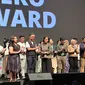 Menteri Keuangan RI Sri Mulyani mendapat penghargaan "Climate Hero Award" dari FPCI di Indonesia Net-Zero Summit 2024, Jakarta, Sabtu (24/8/2024). (Liputan6/Benedikta Miranti)