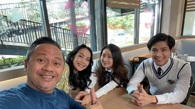 Trending di 4 Negara, Ini 6 Potret Kebersamaan Pemain Series Little Mom