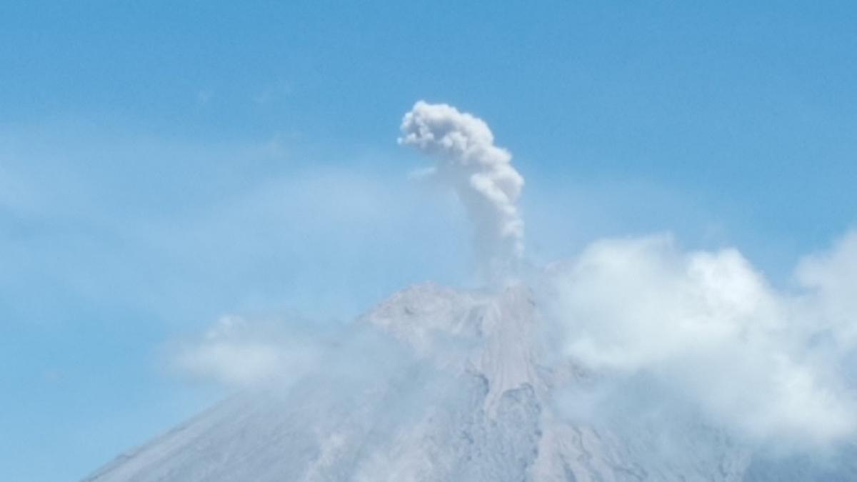 Gunung Semeru Erupsi, Bandara Abdulrachman Saleh Malang Ditutup Sementara