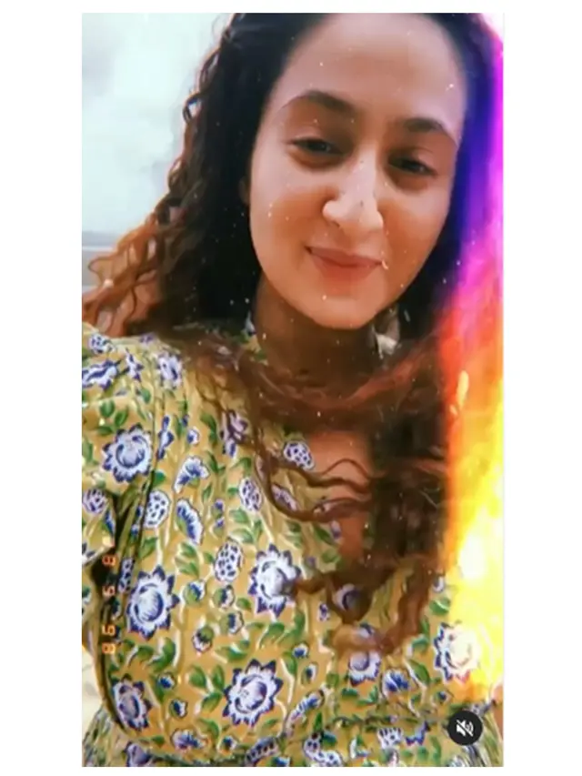 Sedang Hamil Anak Pertama, Ini 5 Potret Terbaru Istri Shaheer Sheikh