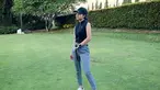 Michelle Ziudith tak lupa untuk berolahraga agar kondisi tubuhnya tetap bugar dan fit. Olahraga yang dipilih oleh Michelle yakni golf. Gaya perempuan berusia 27 tahun saat golf ini sangat kece. Tak lupa ia juga pakai topi agar tidak merasa kepanasan saat bermain golf. (Liputan6.com/IG/@michelleziu)