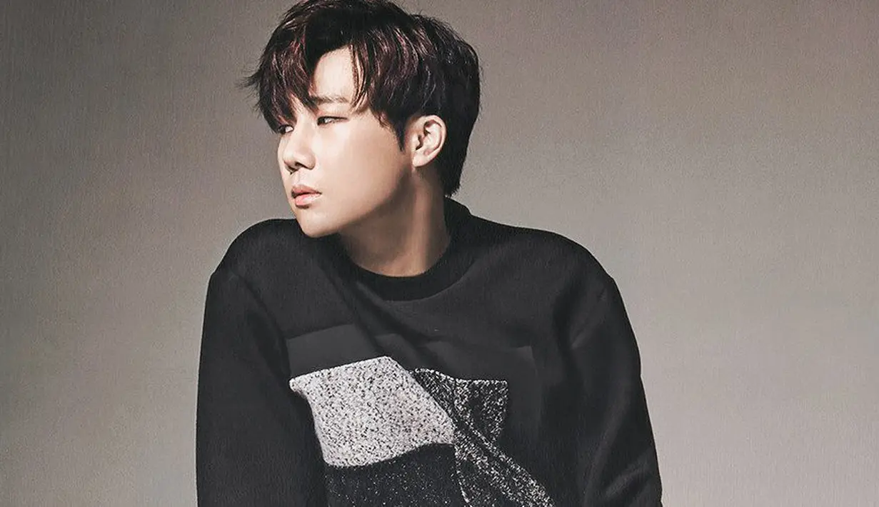 Saat ingin menjadi idol, Sunggyu Infinite sempat tidak mendapat restu dari orangtuanya. Kedua orangtuanya ingin Sunggyu menjadi seorang pengecara. (Foto: allkpop.com)