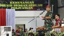 Komandan Jenderal (Danjen) Kopassus Mayjen TNI Madsuni memberi sambutan saat pembukaan Danjen Kopassus-BNI Open Volleyball Tournament di Gedung Nanggala Markas Kopassus, Cijantung, Jakarta (2/4). (Liputan6.com/Helmi Afandi)